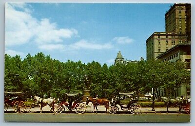 1960s Postcard NY Horse Drawn Carriages On 59th Street New York City
