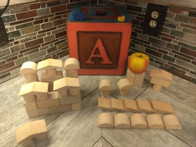 Vtg. Giant Wooden Alphabet Box w/ Wood 46 Block Pieces PHOTOS HOME DECOR MC ABC'