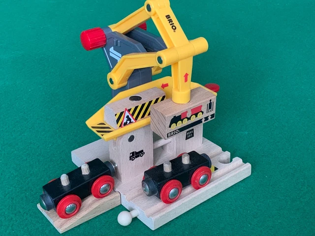 Set De Train BRIO World 33280 – Gare De Marchandises Avec Camion Et Grue, Jouet Neuf