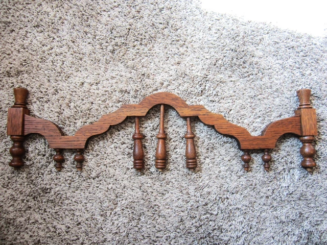 NR MINT Tiger Oak Fretwork Railing Victorian Pediment Gothic Arch Furniture Part