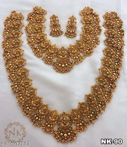 SET DI GIOIELLI Design Lakshmi dell'India meridionale Abiti da sposa per...