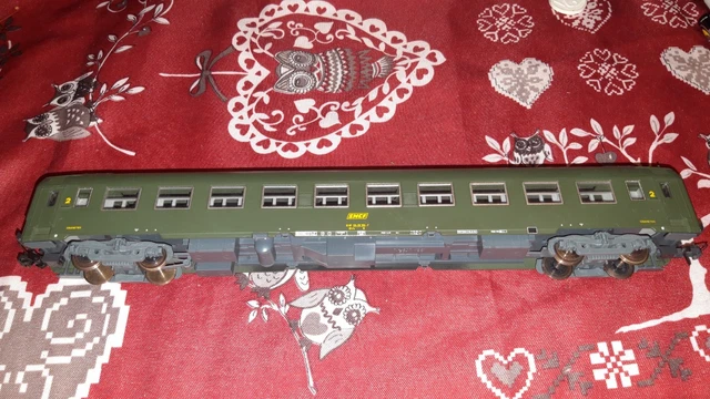 Roco HO 44609 - Voiture UIC B10 2ème Classe SNCF - Occasion - Modélisme Ferroviaire