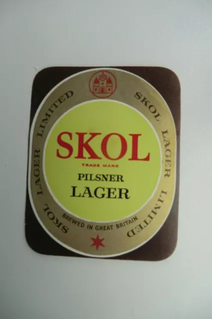 Mint Skol Pilsner Lager Brewed In Great Britain Brewery Beer Bottle Label