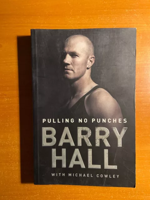 AFL - Pulling No Punches by Barry Hall (Paperback, 2011)