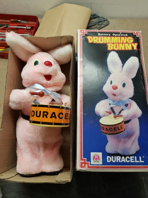 Lapin top duracell peluche