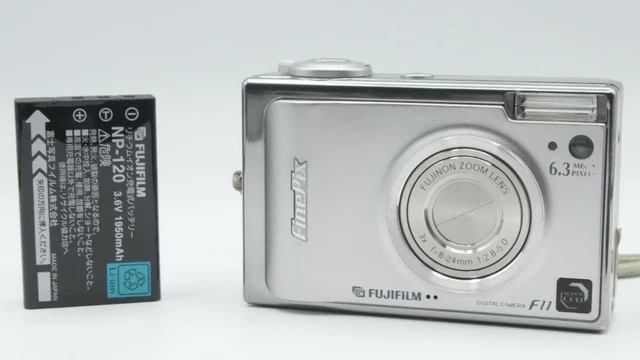 FUJIFILM FINEPIX F11 Silver Compact Digital Camera Tested Working