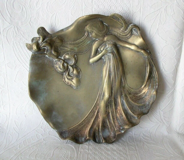 Jugendstil Art Nouveau Beautiful Brass Dish Bowl