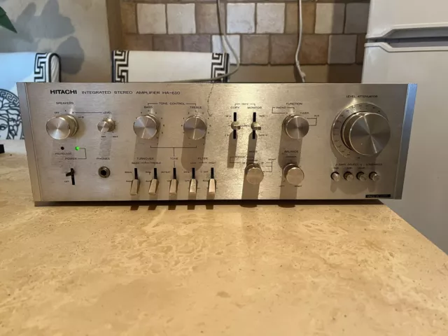 Vintage  Hitachi HA 610 Amplifier Amp Spares Or Repairs *UNTESTED* Powers On