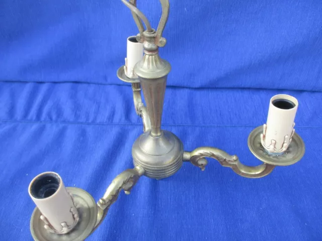 Lustre en métal bronze laiton???   3 branches