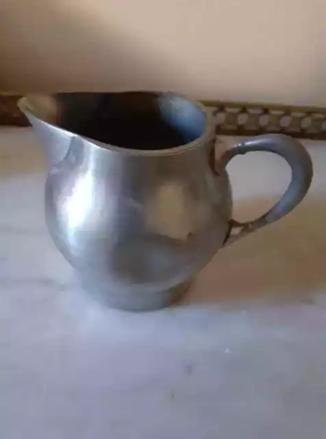PETIT POT A LAIT EN ETAIN, "étain pur England" H. 7 cm