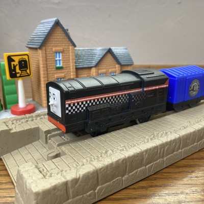 thomas and friends trackmaster talking diesel