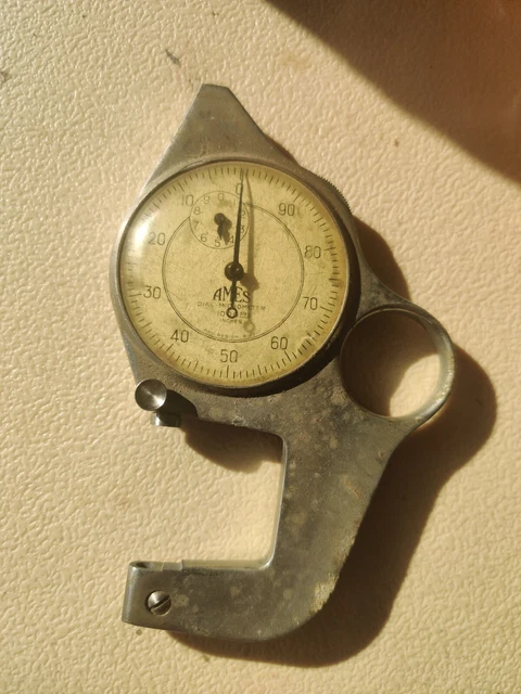 VINTAGE AMES THICKNESS GAUGE PRECISION DIAL MICROMETER 1000ths INCHES -HAND HELD