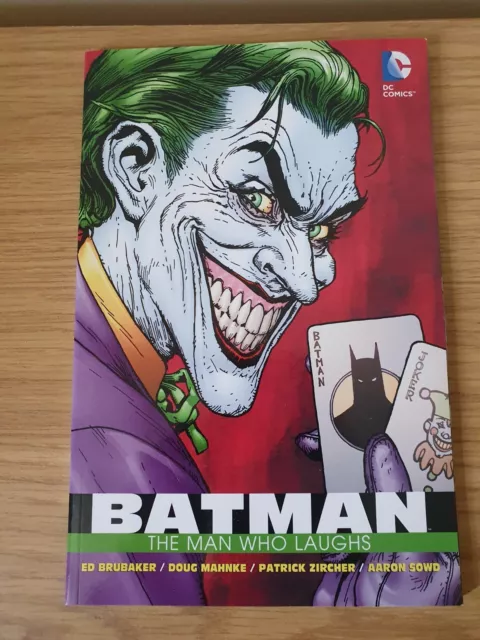 Batman: The Man Who Laughs Paperback DC COMICS 2009 FREE SHIPPING