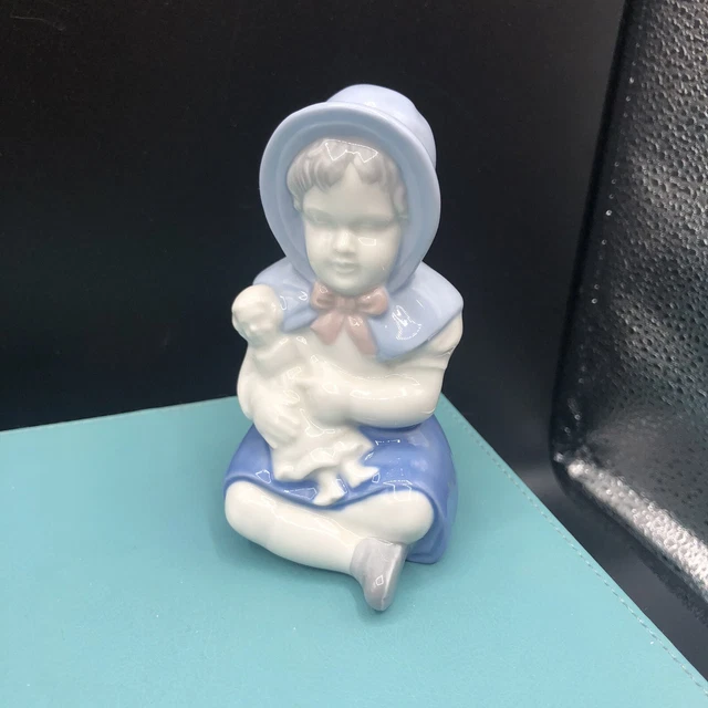 Vintage Gerold Porzellan Bavaria Western Germany Figurine Girl W/ Doll