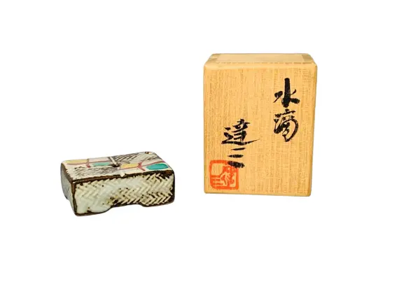 LNT Tatsuzo Shimaoka 水滴 Jomon inlay red painting square with Box 202306M