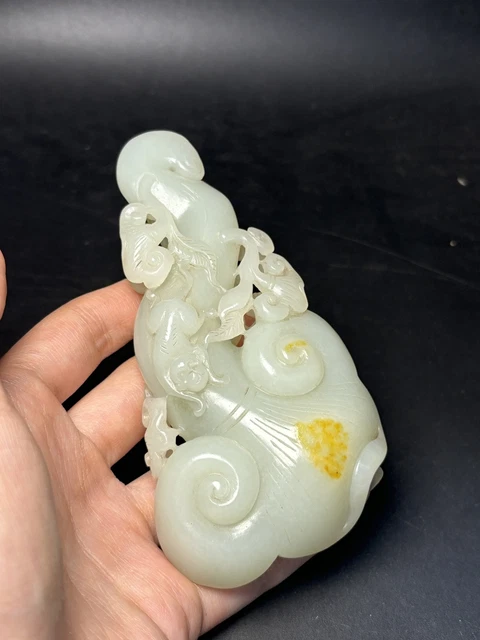 Chinese Exquisite Handmade Monkey and Ruyi Carving Hetian Jade Statue Pendant