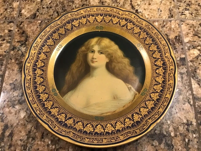 Antique Tin ART PLATE 10" Early 1900s, Litho image: Blonde long hair, green/gold