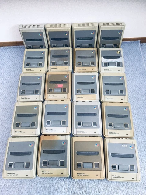 super lot de 27 appareils photos anciens vintage et 2 flashs