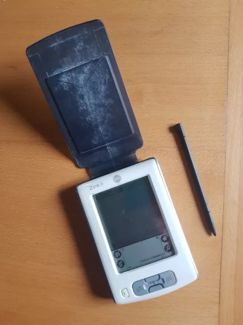 Palm Zire 21  PDA with all Essentials Software, Manual and UK Charger