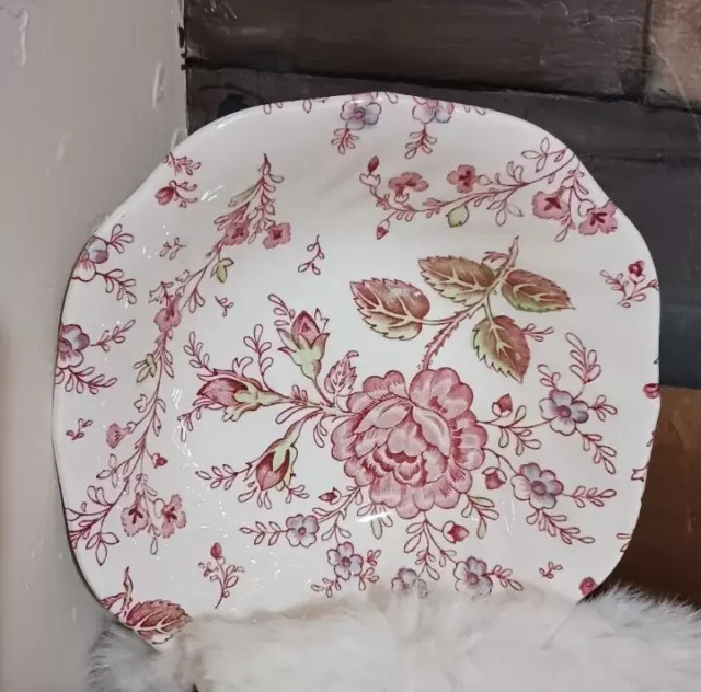 Johnson Brothers England ‘Rose Chintz’ Cereal Bowls 6 1/4"  Replacement EUC