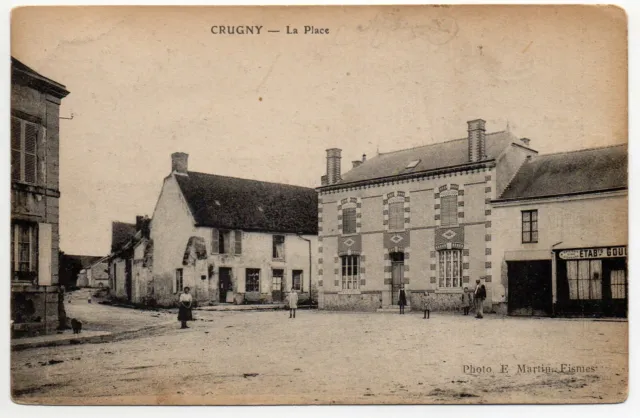 CRUGNY - Marne - CPA 51 - la place - etablissements Goulet Turpin