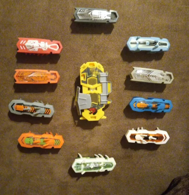 HEXBUG TRONIKON TECH ACADEMY BATTLING/misc ROBOT FIGURES Lot Of 11  Rare