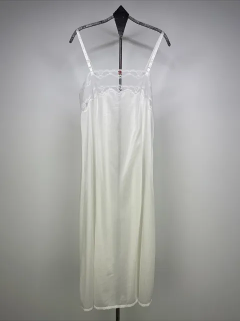 Vintage Womens Nylon Full Slip Lace Bust Accents White Size 34