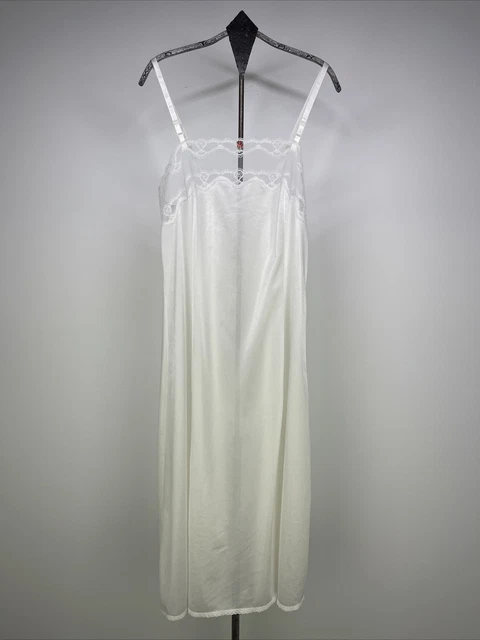 Vintage Womens Nylon Full Slip Lace Bust Accents White Size 34