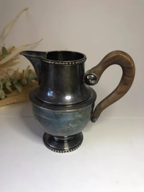 Petit pot à lait / pichet en métal argenté avec sa anse en bois - Poinçon R*M 12