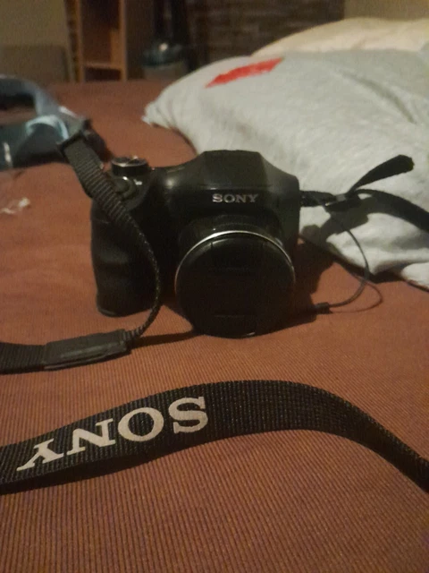 Sony Cyber-shot DSC-H200 20.1MP Digital Camera - Black