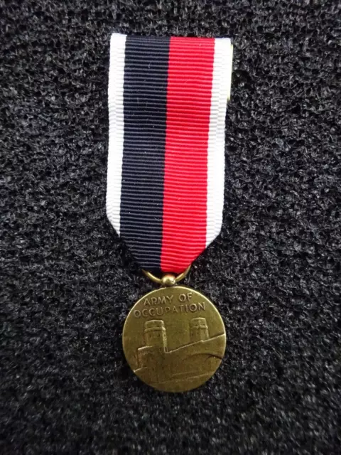 (A19-069) US Orden WWII Occupation Germany Army Medal  Miniaturorden