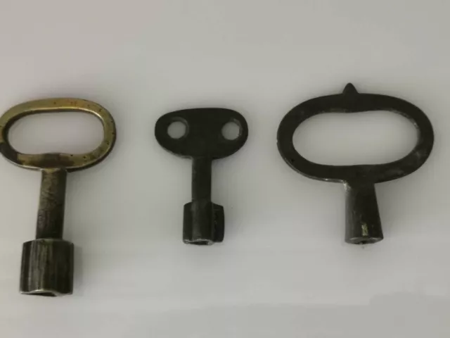 3 Vintage Antique Clock Keys