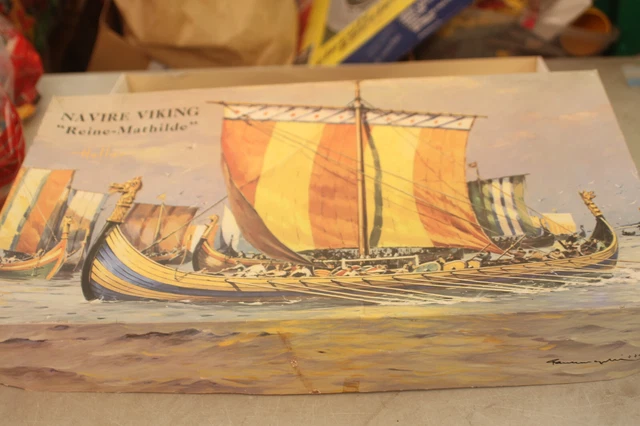 Heller Boîte Jaune - Maquette Navire Viking Reine Mathilde Réf 890, 1/60è, état 1970