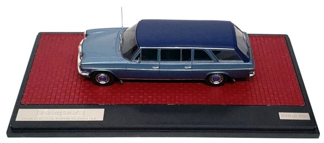 MERCEDES-BENZ V114 LWB Crayford Estate 1971 Blanche avec toit bleu