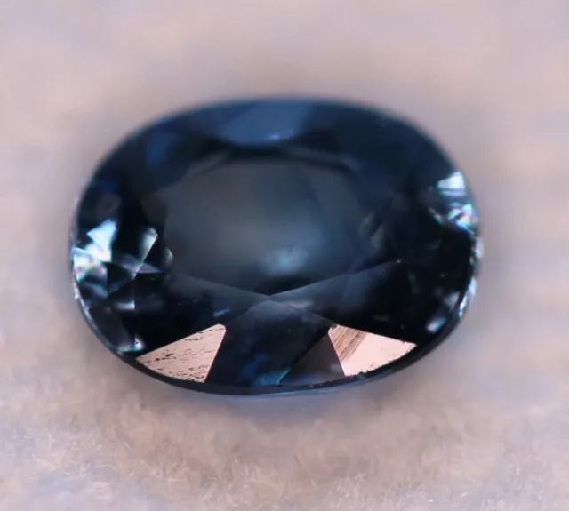 0,73 ct env. Très beau Saphir Naturel de Madagascar