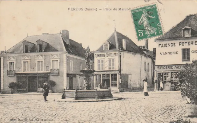 CPA 51  VERTUS (Marne) Place du Marché