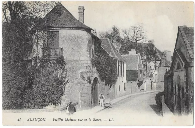 ENÇON 61 Old Houses Rue de La Barre CPA Animated Written Back Green Undated