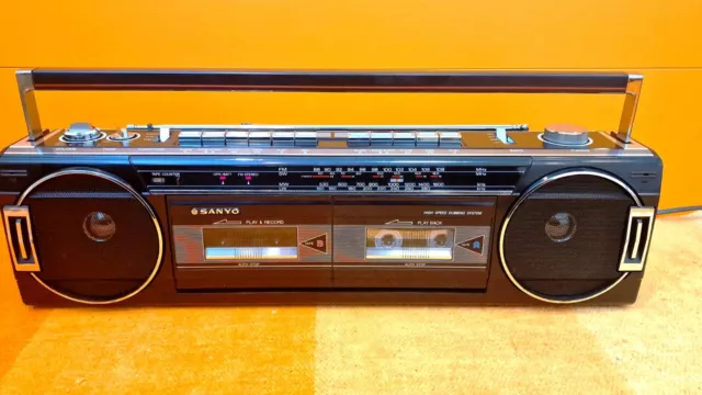 Vintage SANYO M W700L Tape Ghettoblaster Double Cassette Radio Recorder Boombox