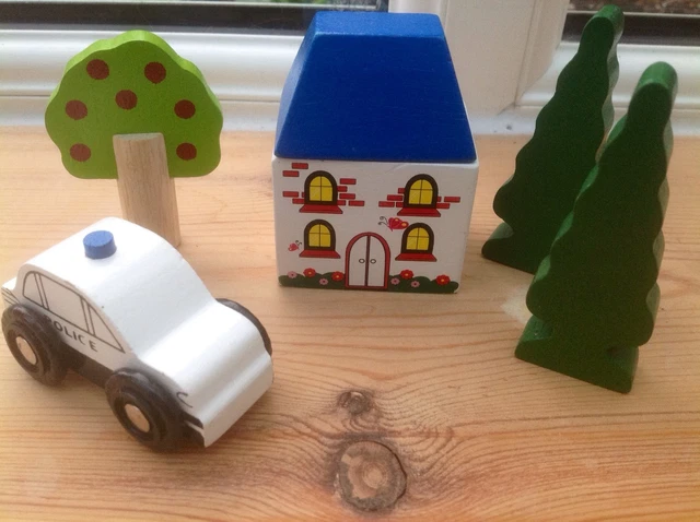 Bigjigs Curved Road & Rail Level Crossing | Holzschienen-Zubehör | Für Spielzeug-Eisenbahn