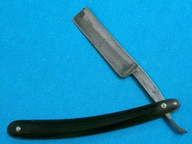 Antique Wyeth Hdw Mfg Starter Straight Razor Shaving Knife Vintage Barbers Tools