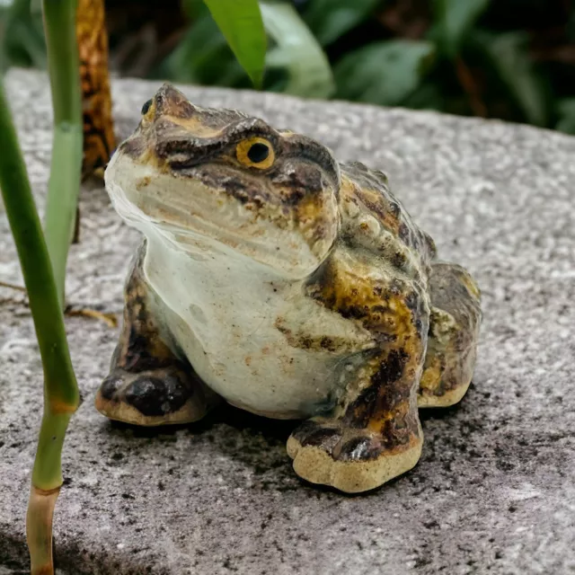 Vintage JAPANESE Ceramic POTTERY HIRADO Style FROG TOAD Figurine SCULPTURE