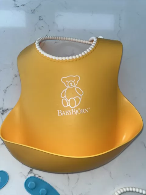 Set bavaglini in plastica Baby Bjorn e bavaglini in silicone Love Eat bambini 2