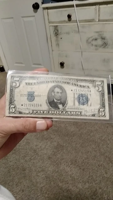 1934 D  $5 Five Dollar Silver Certificate "STAR NOTE"