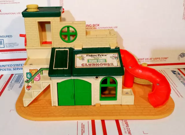 Vintage 1976 Fisher Price Play Family Sesame Street Clubhouse Playhouse #937 Vintage 1976 Fisher Price Play Family Sesame Street Clubhouse Playhouse #937