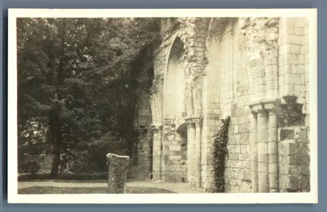 France, Abbaye de Jumièges Vintage silver print.  Tirage argentique d&#039;épo
