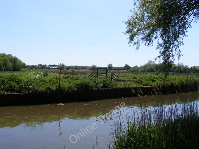 Photo 6x4 River Chet at Hardley Flood Chedgrave The view from the Wherrym c2010