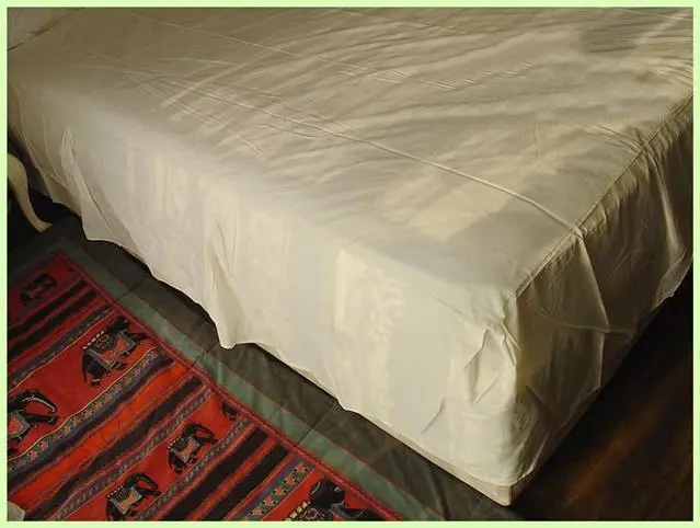 Combed Cotton Light Cream Bed Sheet Valance King Size