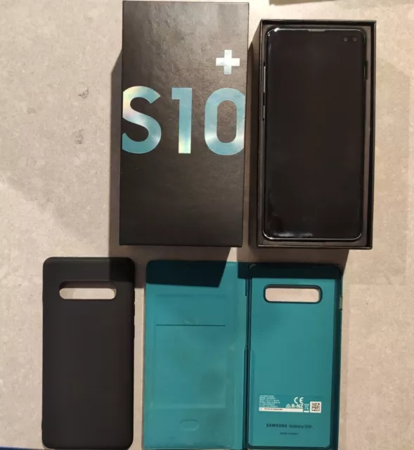 Samsung Galaxy S10+ 5G - (Unlocked) in near new condition. With Box 3 Cases.