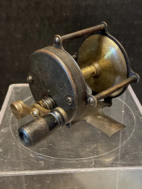 Vintage Fishing Reel Size 60 Unknown Model Julius Vom Hofe?