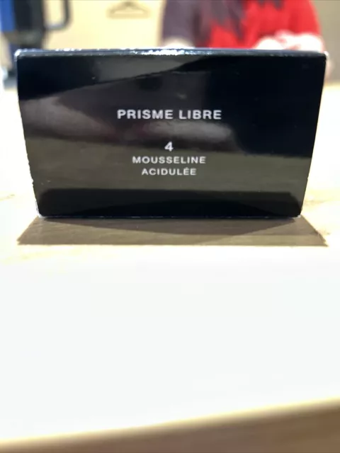 Givenchy Prisme Poudre Libre Matite Et Eclat Rehausse Harmonie 4 En 1 2